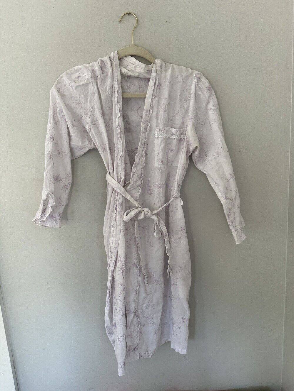 Eileen West White & Purple Embroidered Robe Size S/M